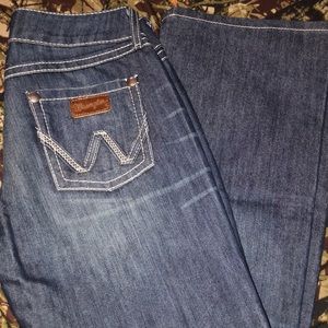 Women’s wranglers